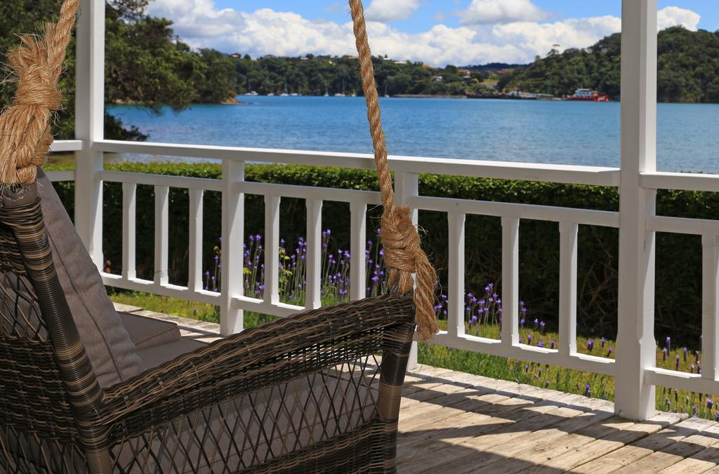 Oakura Bay Villa - Stay Waiheke Te Whau Bay Exterior photo