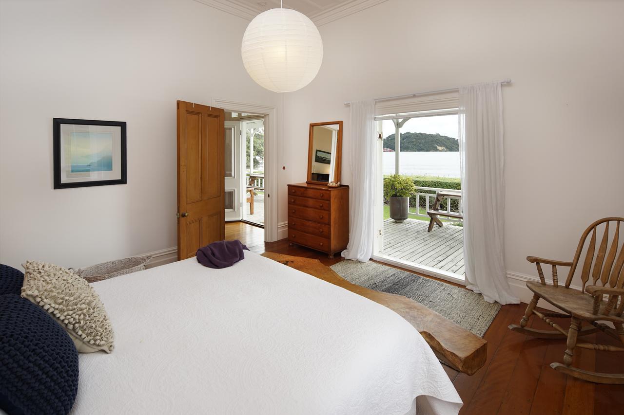 Oakura Bay Villa - Stay Waiheke Te Whau Bay Exterior photo